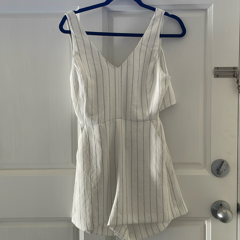 Wilfred white stripped romper